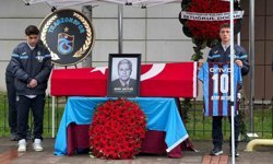 Atay Aktuğ için tören düzenlendi