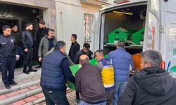 Babasını öldüren genç: 'Üzerine atlayarak elimde bulunan bıçakla boğazını kestim'