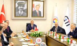 Bakan Bolat: 'İran'a açılan kapılarda sorun yok'