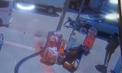 Batman'da bisikletiyle otomobilin altına giren çocuk metrelerce sürüklendi: O anlar kamerada
