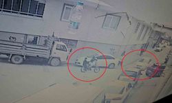 Bisikletli çocuklar otomobille böyle çarpıştı, kaza anı kamerada