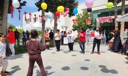 Bodrum'da özel çocuklar sahnede alkış aldı