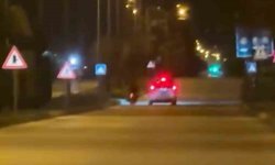 Bolu'da polisten kaçan plakasız motosikletlinin yakalanma anı kamerada