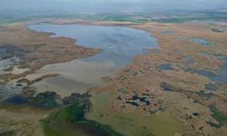 Eber Gölü'nde su seviyesi gözle görülür şekilde arttı