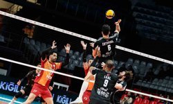 Efeler Ligi'nde Galatasaray finalde