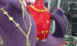 Elazığ'da ilk: Evlenecek çiftler için Trabzon hasırı altın kaplama gümüş setler görücüye çıktı