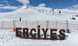 Erciyes'te kayak keyfi nisanda da sürecek
