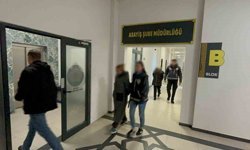 Evden 70 bin liralık ziynet hırsızlığı yapan 2 kadın tutuklandı