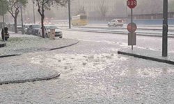 Gaziantep'te ceviz büyüklüğünde dolu yağdı