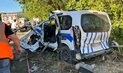 İzmir'de 1'i polis 3 kişinin hayatını kaybettiği kazada lojistik firmasının sahibi gözaltına alındı