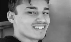 İzmir'de genç motosikletlinin hayatını kaybettiği kazanın görüntüleri ortaya çıktı