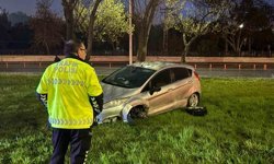 Kayseri'de kaza yapan sürücü otomobilini bırakıp kaçtı