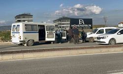 Kazadan sonra ters yöne giren minibüs hafif ticari araçla çarpıştı: 1'i çocuk 4 yaralı