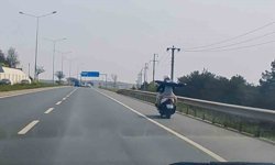 Kırıkkale'de motosiklette kasksız çocuğun tehlikeli yolculuğu kamerada