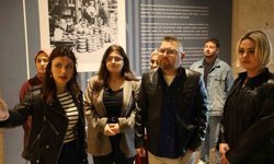 Kırşehir'de gençler 88 saatlik eğitimin ardından müzede rehberlik yapıyor