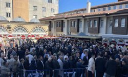 Küçükçekmece Belediye Başkanı Çebi'nin kardeşi Ömer Çebi son yolculuğuna uğurlandı