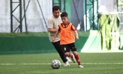 Küçükçekmece'de renkli maç: babalar ve oğulları futbol heyecanı yaşadı