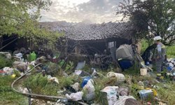 Manisa'da ev yangını: 1 kişi hayatını kaybetti