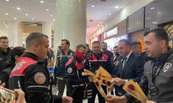 Mardin'de kavga ihbarına giden polislere sürpriz kutlama