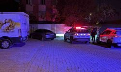 Market otoparkına sıkışınca yaya olarak kaçtı