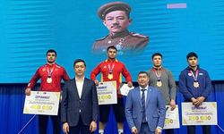 Muhittin Emre Helvacı'dan gümüş madalya