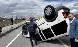 Muş'ta hafif ticari araç takla attı: 1 yaralı