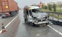 Polis kontrol noktasına metreler kala faciadan dönüldü, yanan araçtan sürücü son anda kurtarıldı