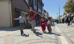 Romanlardan Kakava çağrısı: Şehir 9/8'lik ritimlerle şenlendi