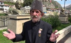 Sattığı keçilerinin parasını alamayan yaşlı adam, sağlığından da oldu