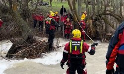 Şemdinli'de dereye düşen çocuğun cansız bedeni bulundu