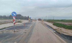 Siirt-Batman karayolunda taşkın nedeni ile ulaşım sağlanamıyor