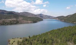 Son yağışlar Nilüfer Barajı'nı doldurdu, dereler coştu