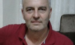 Tarlada çalışırken devrilen traktörün altında kalan adam hayatını kaybetti