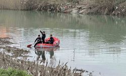 Tarsus'ta ırmakta kaybolan genç için seferber oldular: Vali Toros bölgede