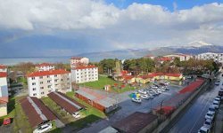 Tatvan'da gökkuşağı görsel şölen sundu