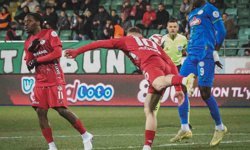 Trendyol Süper Lig: Çaykur Rizespor: 0 - Gaziantep FK: 1 (İlk yarı)