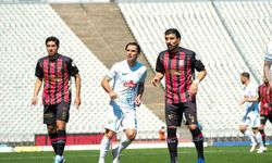 Trendyol Süper Lig: Fatih Karagümrük: 1 - Çaykur Rizespor: 0 (İlk yarı)