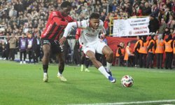 Trendyol Süper Lig: Gençlerbirliği: 1 - Galatasaray: 2 (Maç sonucu)