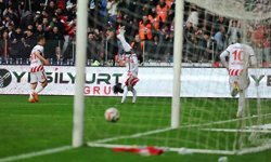 Trendyol Süper Lig: Samsunspor: 2 - Beşiktaş: 1 (Maç sonucu)