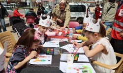 Tunceli Türk Kızılay'ından çocuklara şenlik, büyüklere bağış etkinliği