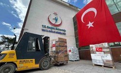 Türkiye'den İran'a sağlık desteği: Van'dan gönderilen yardım tırı sayısı 9 oldu