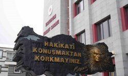 Yalova İl Emniyet Müdürü Yılmaz Delen, Gülistan Doku soruşturmasında Erzurum Adliyesi'nde 'tanık' sıfatıyla ifade veriyor