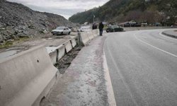 Zonguldak'ta kontrolden çıkan araç kaza yaptı