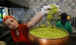 Tatlıcılarda yoğunluk başladı, uzmanından ’ucuz tatlı’ uyarısı geldi