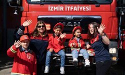 Alevlere koşan süper anneler