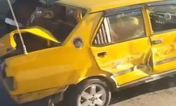 Alkollü sürücü direksiyon hakimiyetini kaybetti, bariyerlere çarptı