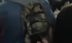 Alkollü yolcu ortalığı birbirine kattı, otobüsün içi savaş alanına döndü