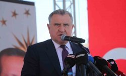 Bakan Bak: 'Yüzme Bilmeyen Kalmasın projesi çerçevesinde bu zamana kadar yaklaşık 12 milyon insanımıza yüzme öğrettik'