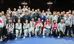 Bakan Bak'tan milli tekvandocular için tebrik