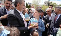 Bakan Tekin: '(CHP'deki olaylar) Bu olayın arkasında başka bir şaibe aramaya gerek yok, yeterince şaibe zaten orada var'